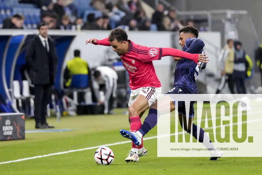 V li Ruben Kluivert OL, 21, Bambase Conte Hoffenheim, 20, tackle, game scene, duel, tackle, tackling, dynamic, action, 10 22 2026, Sinsheim, Germany, soccer, UEFA Europa League, TSG 1899 Hoffenheim vs. Olympique Lyon, DFB and DFL regulations prohibit any use of photographs as image sequences and or quasi-video