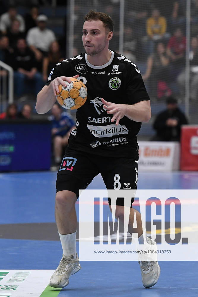 2nd Handball Bundesliga, Matchday 8: TuSEM Essen vs. TV Emsdetten on October 19, 2026, at Sportpark Am Hallo in Essen; Bjarne Budelmann, Emsdetten xRx