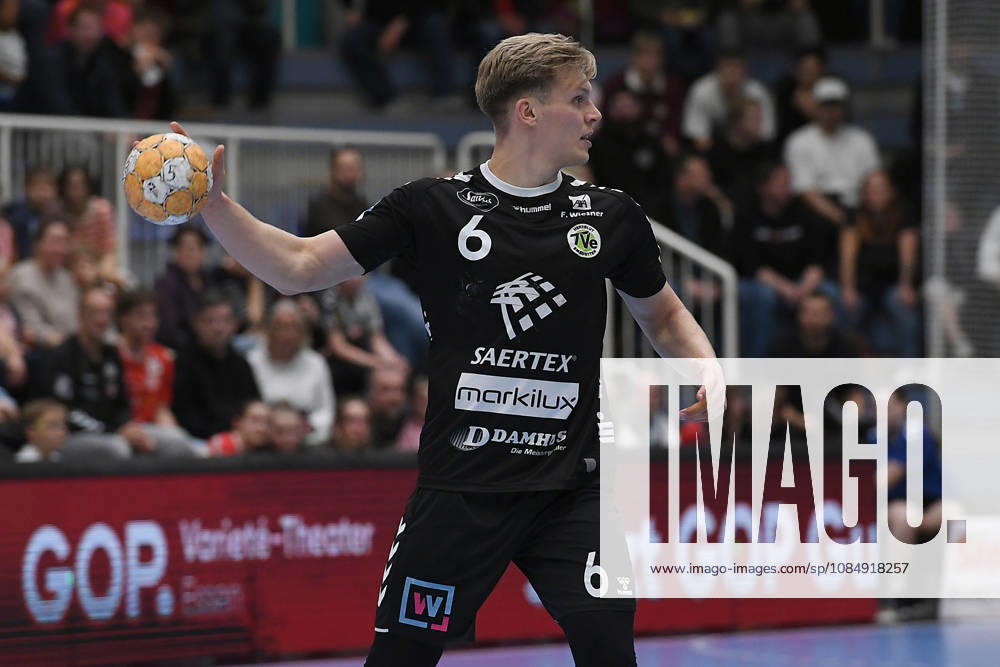 Handball Bundesliga, Matchday 8: TuSEM Essen vs. TV Emsdetten on October 19, 2026, at Sportpark Am Hallo in Essen; Niclas Benedict Heitkamp, Emsdetten xRx