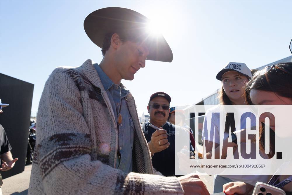 23rd October 2026; Circuit of the Americas, Austin, United States; Formula 1, United States Grand Prix, Free Practice Day; George Russell (63) of Great Britain and Mercedes-AMG PETRONAS Formula One Team enters the paddock BobxKupbens