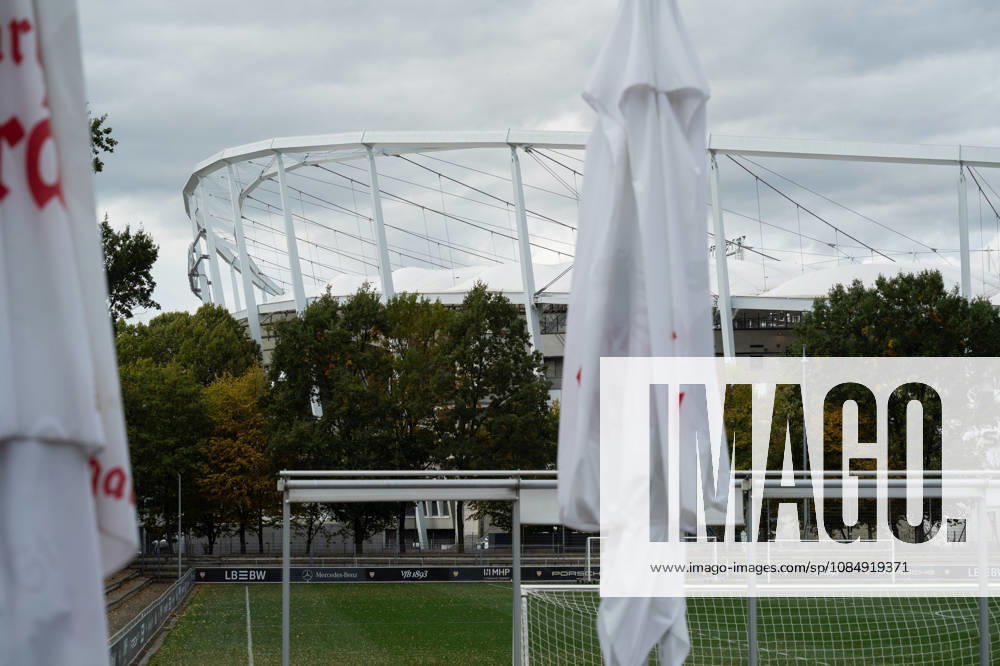 Soccer, Bundesliga 1, VfB Stuttgart vs. Borussia Mönchengladbach, left: exterior view of the MHP Arena from the youth academy. DFL and DFB regulations prohibit any use of photographs as image sequences and or quasi-video. Stuttgart