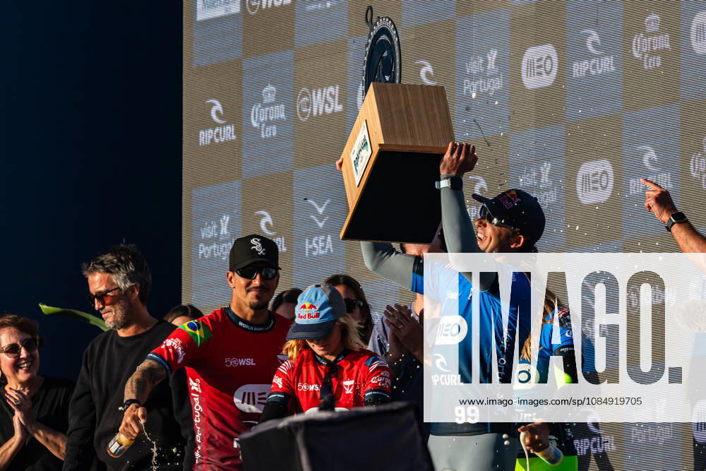 Griffin Colapinto celebrates after winning the final of Meo Rip Curl Pro Portugal at Praia dos Supertubos on October 23, 2026 in Peniche, Portugal. Peniche Portugal - ZUMAs391 20261023_znp_s391_018