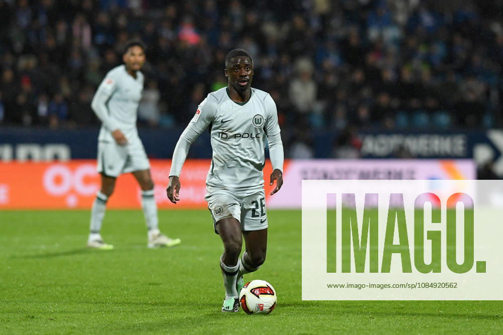 Saël Kumbedi of VfL Wolfsburg in action, on the ball, making a solo run during the 2. Bundesliga match between VfL Bochum and VfL Wolfsburg, Vonovia Ruhrstadion on October 23, 2026, in Bochum, Germany. Photo by Ralf Treese, DeFodi Images. Saël Kumbedi of VfL Wolfsburg controls the ball during the 2. Bundesliga match between VfL Bochum and VfL Wolfsburg at Vonovia Ruhrstadion on October 23, 2026 in Bochum, Germany. Photo by Ralf Treese, DeFodi Images. DFB and DFL regulations prohibit any use of photographs as image sequences and or quasi-video. Photo by Ralf Treese, DeFodi Images.