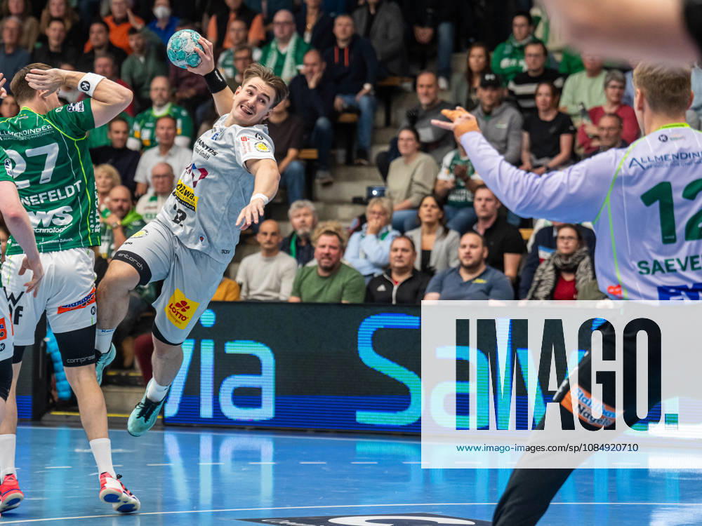 Felix Aellen of ThSV Eisenach, 22, beats Oskar Sunnefeldt of Frisch Auf Goeppingen, 27; Frisch Auf Goeppingen vs. ThSV Eisenach, Handball, 1st Bundesliga, Men, 2026–2027 Season, October 23, 2026, Frisch Auf Göppingen vs. ThSV Eisenach, Handball, 1st Bundesliga, Men, 2026–2027 season, October 23, 2026, Göppingen