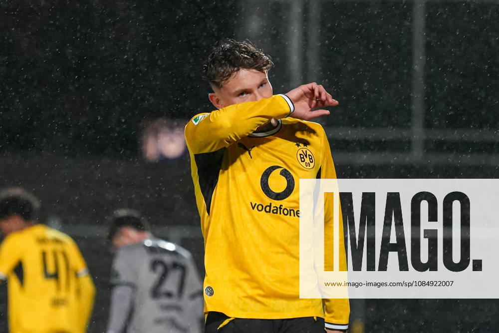 2026–2027 Season, Matchday 14, Regionalliga West at Rote Erde Stadium, Dortmund, Germany BV Borussia Dortmund U23 Bonner SC Arne Wessels BVB