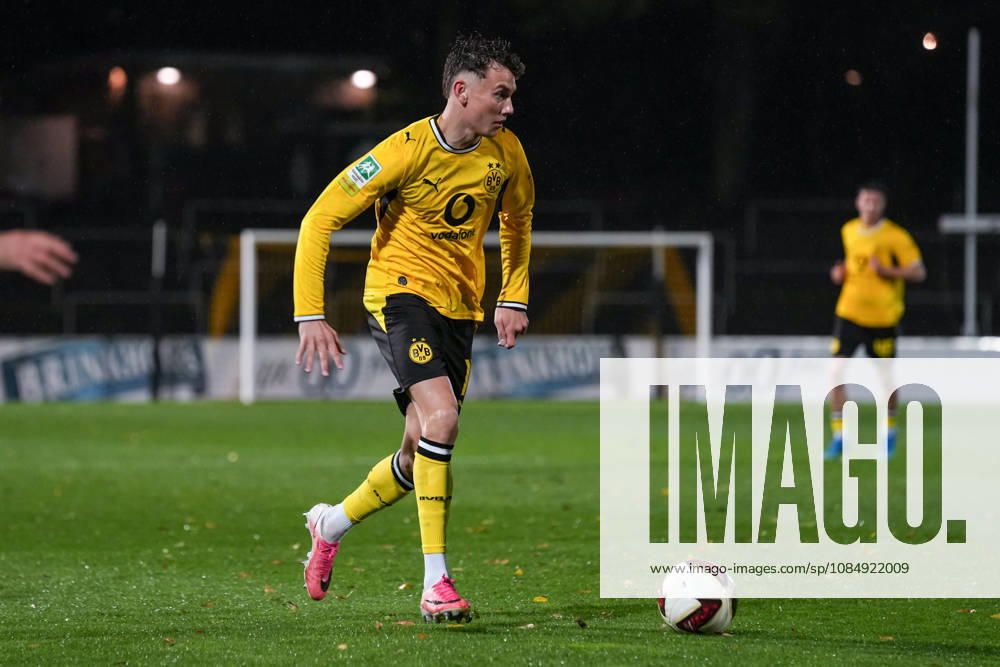 2026–2027 Season, Matchday 14, Regionalliga West at Rote Erde Stadium, Dortmund, Germany BV Borussia Dortmund U23 Bonner SC Arne Wessels BVB