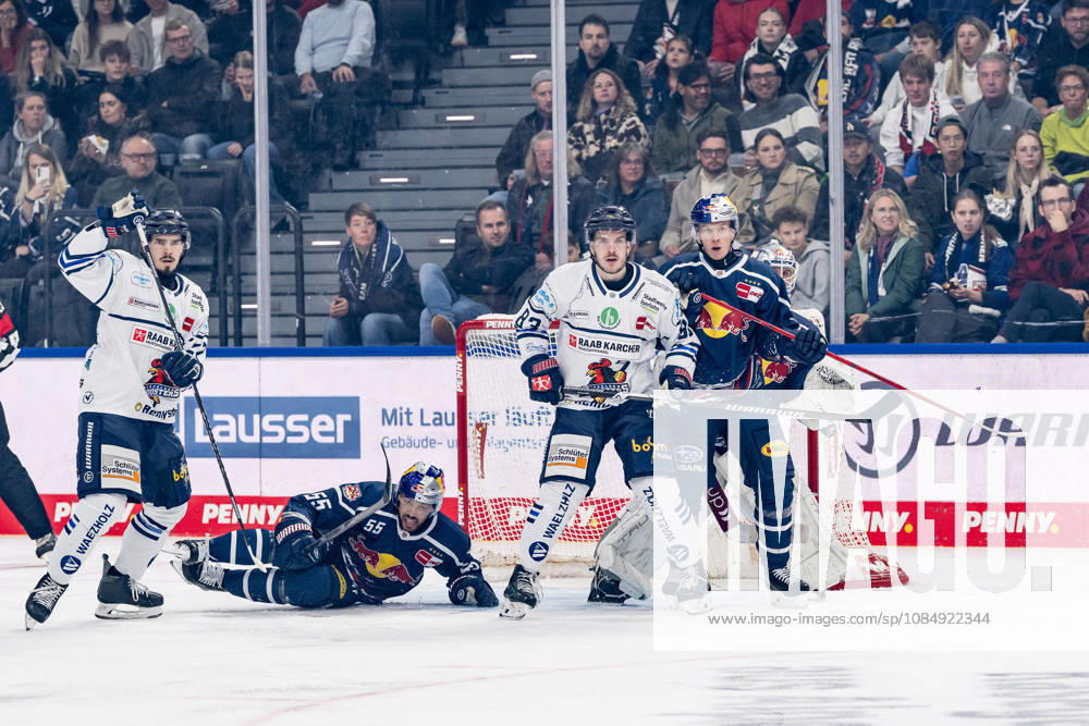 Fabio Wagner (EHC Red Bull Munich, 55) and Elis Hede (EHC Red Bull Munich, 10) defend against Daniel Neumann (Iserlohn Roosters, 22) and Kevin Bicker (Iserlohn Roosters, 83) in front of goalie Mathias Niederberger’s net, EHC Red Bull Munich, 35 GER, EHC Red Bull Munich vs. Iserlohn Roosters, DEL, 2026–2027 season, Matchday 11, October 23, 2026. Photo: HMB Media, Franz Feiner