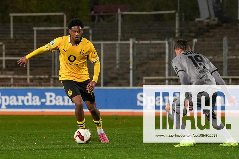 2026–2027 Season, Matchday 14, Regionalliga West at Rote Erde Stadium, Dortmund, Germany BV Borussia Dortmund U23 Bonner SC Enzo de Pina Duarte dos Santos BVB