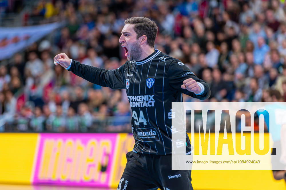 Domenico Ebner of TBV Lemgo Lippe, No. 94 (left), TSV Hannover Burgdorf (green) vs. TBV Lemgo Lippe (blue) on Matchday 10 of the 2026–2027 season in the Opel Handball Bundesliga on October 23, 2026, ZAG Arena Hannover, GER,
