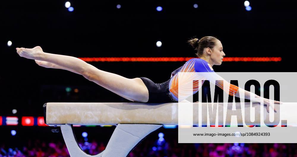 ROTTERDAM - Naomi Visser (NED) during the all-around final at the World Gymnastics Championships in Ahoy Rotterdam. IRIS VAN DEN BROEK ANP ANPxSportx IVx 573390029 originalFilename: 573390029