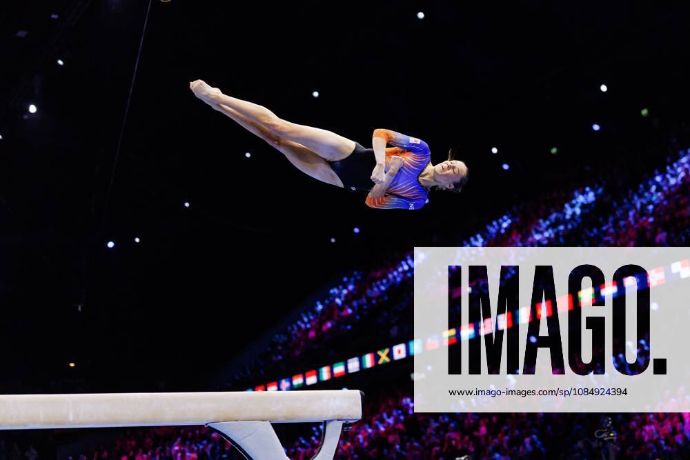 ROTTERDAM - Naomi Visser (NED) during the all-around final at the World Gymnastics Championships in Ahoy Rotterdam. IRIS VAN DEN BROEK ANP ANPxSportx IVx 573390042 originalFilename: 573390042