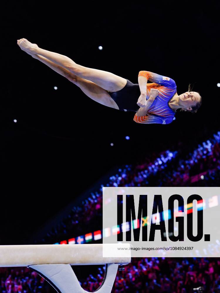 ROTTERDAM - Naomi Visser (NED) during the all-around final at the World Gymnastics Championships in Ahoy Rotterdam. IRIS VAN DEN BROEK ANP ANPxSportx IVx 573390048 originalFilename: 573390048