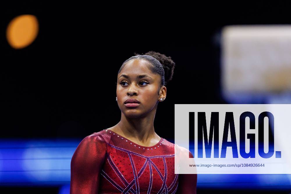 ROTTERDAM - Skye Blakely (USA) during the all-around final at the World Gymnastics Championships in Ahoy Rotterdam. IRIS VAN DEN BROEK ANP ANPxSportx IVx 573394867 originalFilename: 573394867