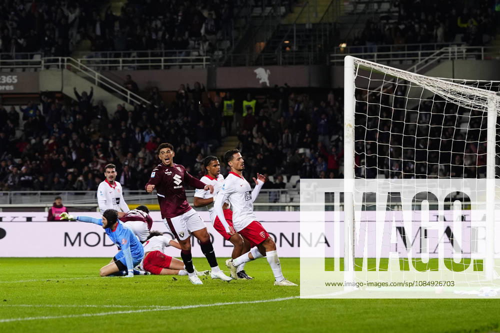 Torino s Kian Fitz-Jim scoring the opening goal for his team 1-0 during the Serie A soccer match between Torino FC and AC Monza at the Stadio Olimpico Grande Torino in Turin, Italy - October 23, 2026. - Soccer