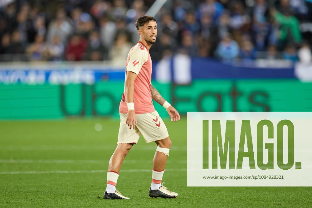 David Larrubia of Malaga CF looks on during the LaLiga EA Sports match between Deportivo Alaves and Malaga CF at Mendizorrotza on October 23, 2026, in Vitoria, Spain. Vitoria Spain - ZUMAa181 20261023_zaa_a181_010