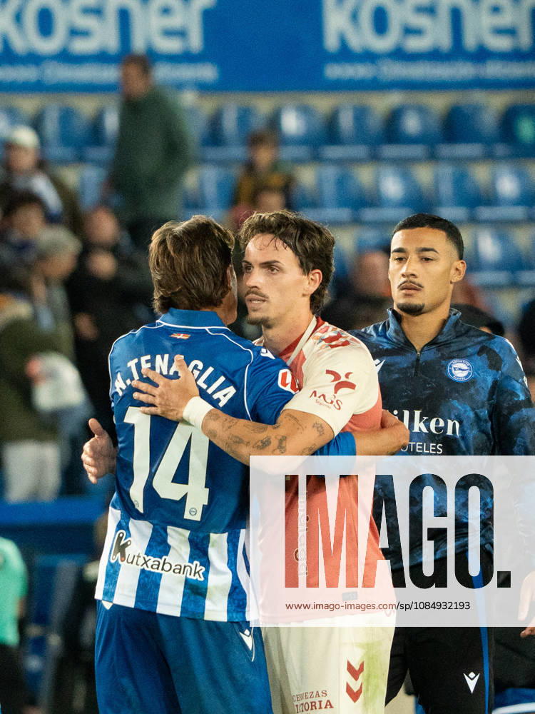 ESP LaLiga EA Sports: Deportivo Alavés vs. Málaga CF — Nahuel Tenaglia of Alavés and Ángel Recio of Málaga during the LaLiga EA Sports match between Deportivo Alavés and Málaga CF, played at Mendizorroza Stadium in Vitoria-Gasteiz on October 23, 2026 in Spain VITORIA GASTEIZ Spain Soccer