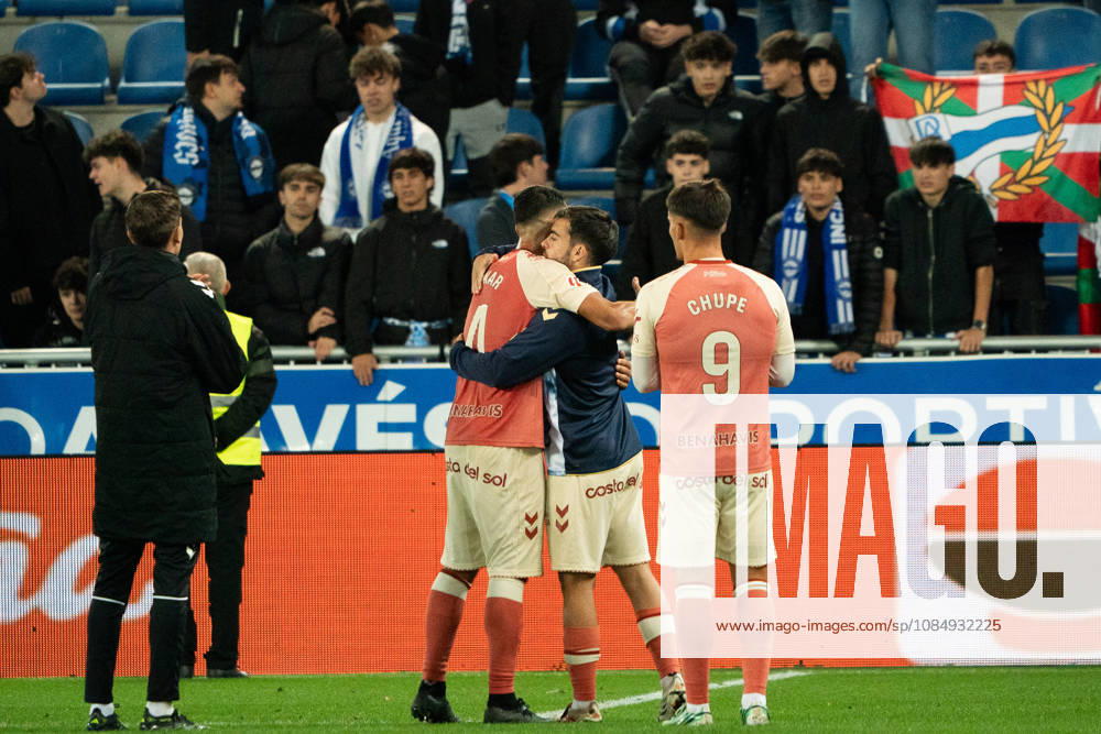 ESP LaLiga EA Sports: Deportivo Alavés vs. Málaga CF—Einar Galilea of Málaga and Carlos Ruiz Chupete of Málaga during the LaLiga EA Sports match between Deportivo Alavés and Málaga CF, played at Mendizorroza Stadium in Vitoria-Gasteiz on October 23, 2026 in Spain VITORIA GASTEIZ Spain Soccer