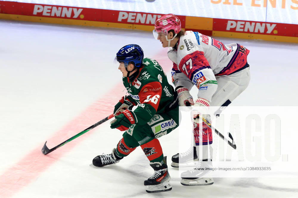 DEU, GER, Ice Hockey, Matchday 11, 2026–27 Season, Berlin, Eisbären Berlin vs. Augsburger Panther, Eric Hoerdler (Eisbären Berlin 77), Wade Bergman (Augsburger Panther 47), nordphoto GmbH, Engler Berlin, Uber Arena Berlin, Germany