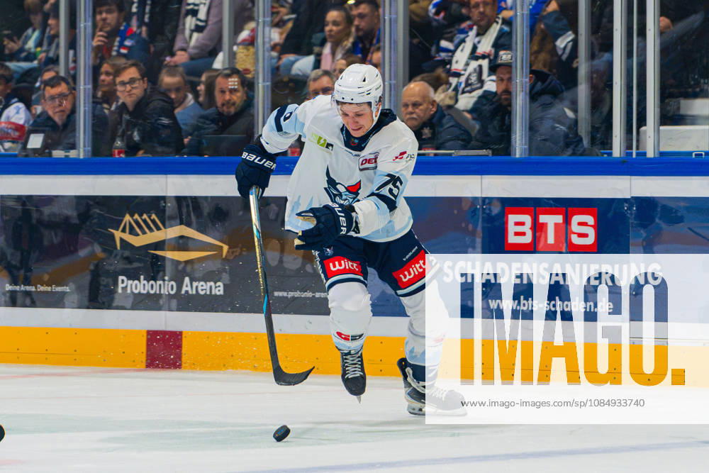 Kassel, Germany, October 22, 2026; DEL2 2026–2027, Game 11: Kassel Huskies vs. Blue Devils Weiden. Pictured: Maxim Golod, BDW, Probonio Arena, Hesse