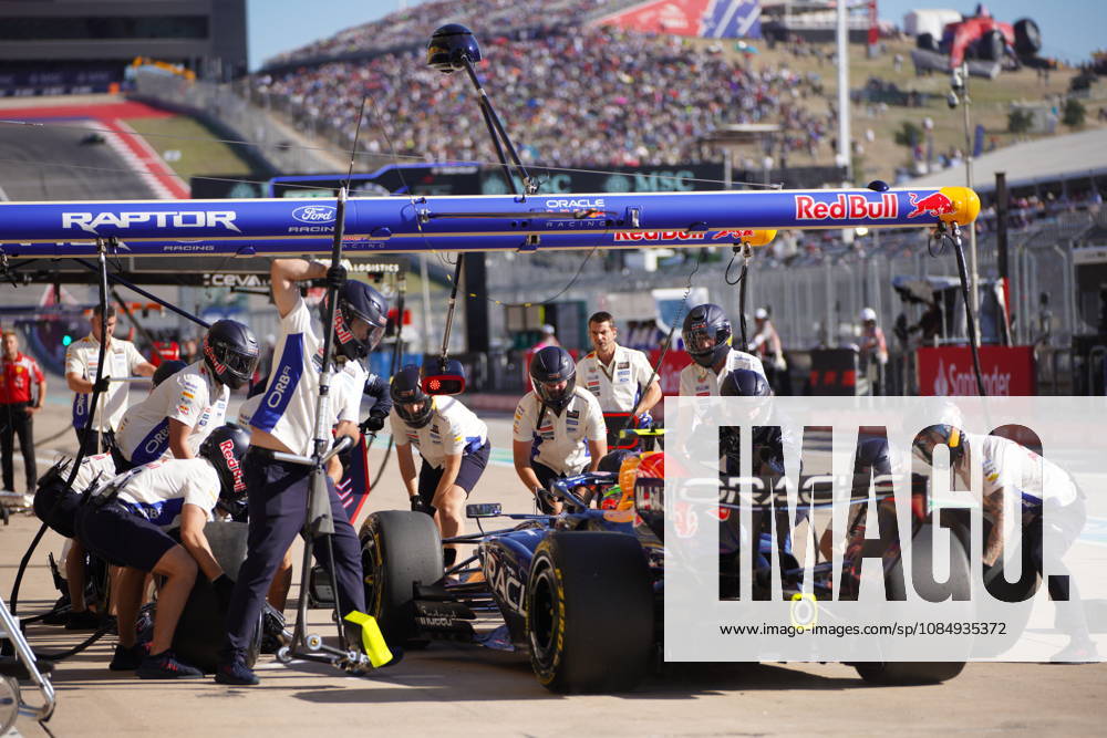 Formula One United States Grand Prix - Practice sessions Red Bull Racing driver Isack Hadjar of France pits during practice session 2 for the Formula One United States Grand Prix, in Austin, Texas, USA, 23 October 2026. The 2026 Formula 1 United States Grand Prix is held at the Circuit of the Americas on 25 October. AUSTIN United States