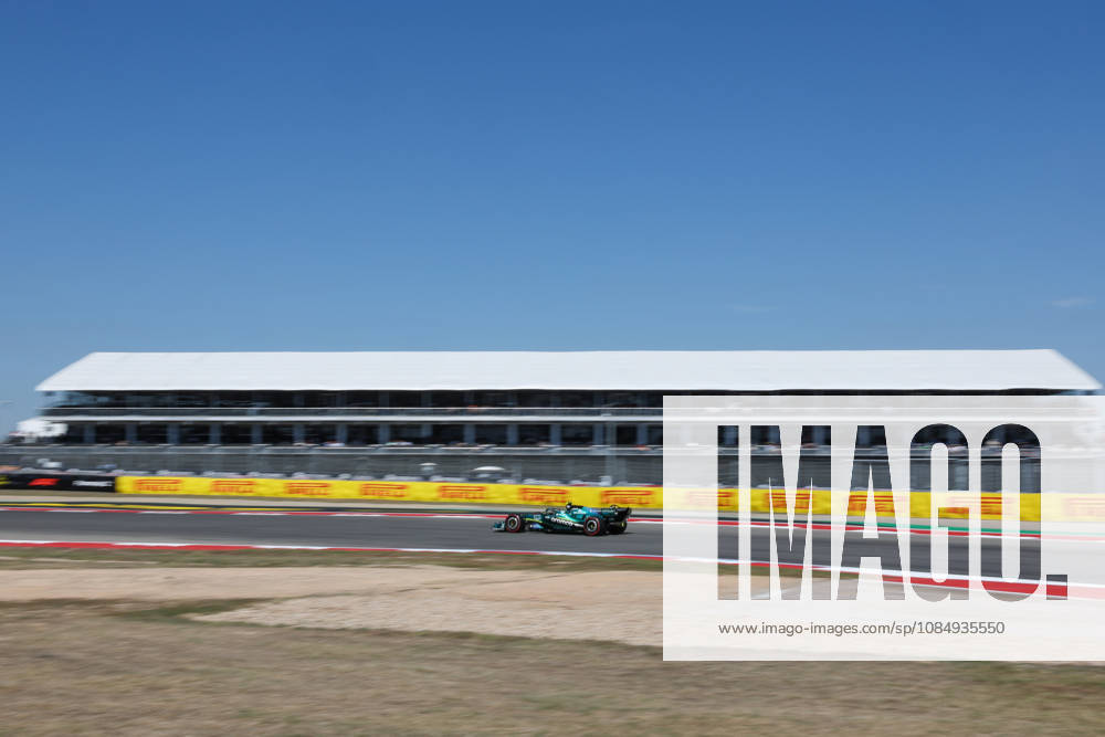 Fernando Alonso from Spain, driving the (14) Aston Martin Aramco F1 Team AMR26 Honda during United States Grand Prix - Austin - Friday - Free Practice 1 at Circuit of the Americas (COTA) in Austin. Italy - ZUMAm313 20261023_zsp_m313_011