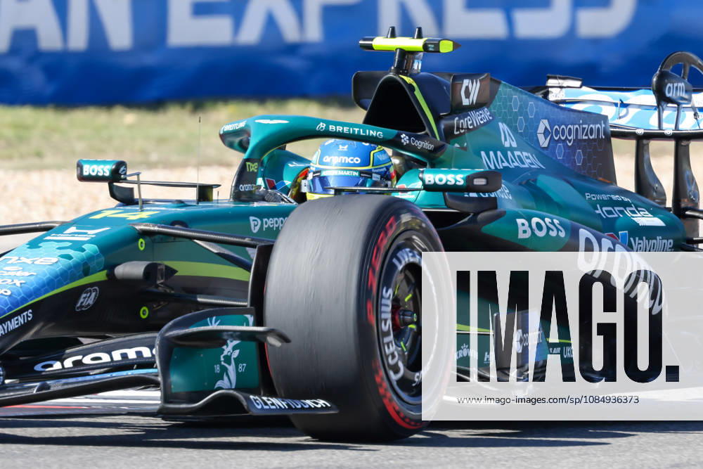Fernando Alonso from Spain, driving the (14) Aston Martin Aramco F1 Team AMR26 Honda during United States Grand Prix - Austin - Friday - Free Practice 1 at Circuit of the Americas (COTA) in Austin. Italy - ZUMAm313 20261023_zsp_m313_125