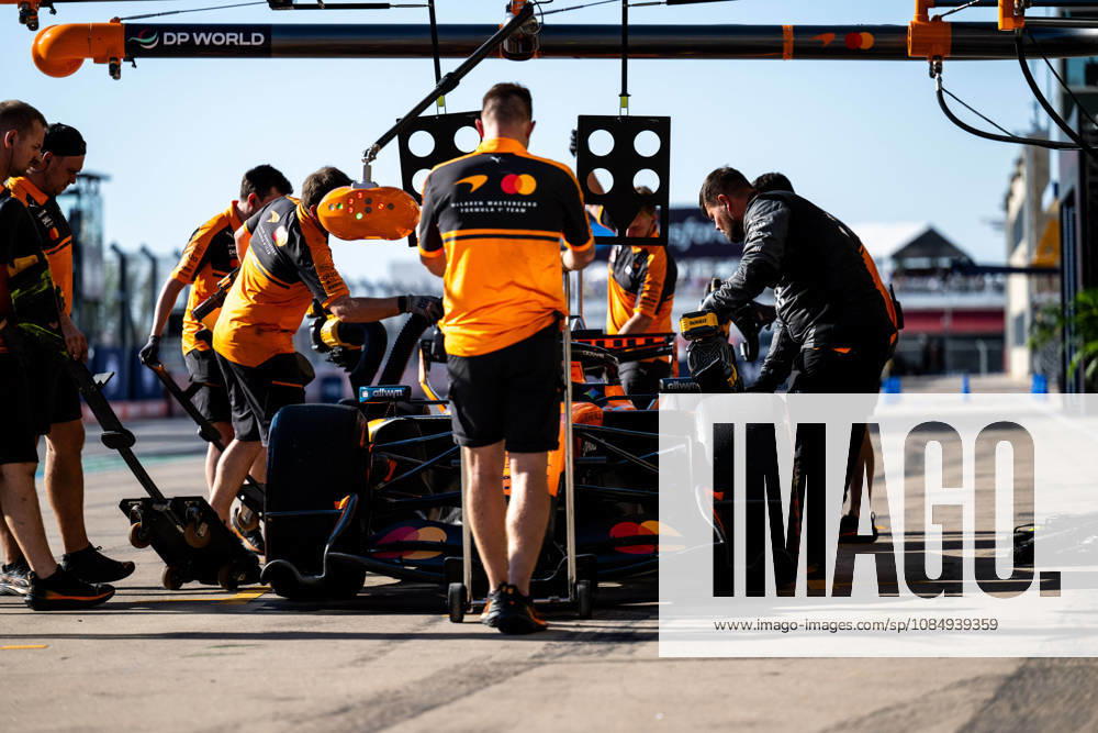 F1 - UNITED STATES GRAND PRIX 2026 81 PIASTRI Oscar (aus), McLaren F1 Team MCL40, action during the 2026 Formula 1 United States Grand Prix, 18th round of the 2026 Formula One World Championship, WM, Weltmeisterschaft from October 23 to 25, 2026 on the Circuit of the America, in Austin, Texas, United States of America - AustinUnited States