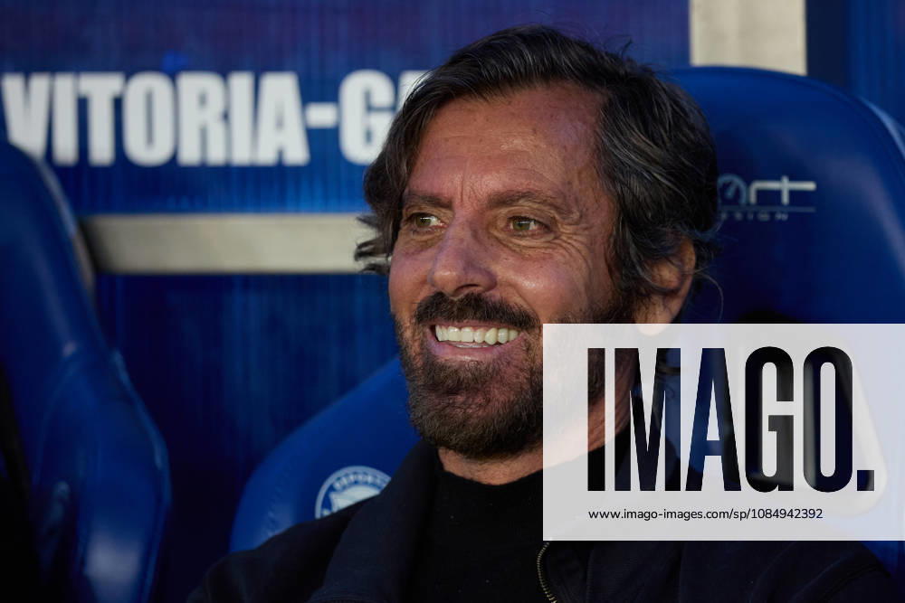 Deportivo Alaves v Malaga CF - LaLiga EA Sports Quique Sanchez Flores head coach of Deportivo Alaves looks on during the LaLiga EA Sports match between Deportivo Alaves and Malaga CF at Mendizorrotza on October 23, 2026, in Vitoria, Spain. Vitoria Mendizorrotza Basque Country Spain RL_DALVvMCF_2K26_0002