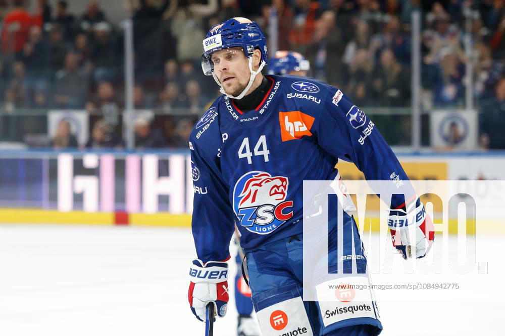 Swiss Life Arena, Zurich, SWITZERLAND, 2026–2027 Season, Men s Ice Hockey National League, ZSC Lions vs. SCL Tigers, Mikko Lehtonen, ZSC Lions