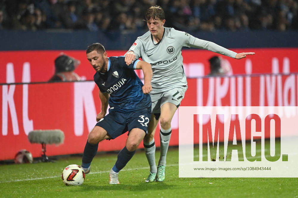 Maximilian WITTEK (BO) vs. Alexander BERNHARDSSON (WOB) Action, Tackle, VfL Bochum (BO) vs. VfL Wolfsburg (WOB) 1–1 Soccer 2. Bundesliga, Matchday 9, on October 23, 2026, at the Ruhrstadion in Bochum, Germany. DFL regulations prohibit any use of photographs as image sequences and or quasi-video.