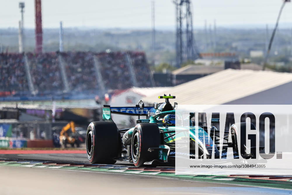 Fernando Alonso from Spain, driving the (14) Aston Martin Aramco F1 Team AMR26 Honda during United States Grand Prix - Austin - Friday - Free Practice 2 at Circuit of the Americas (COTA) in Austin. Italy - ZUMAm313 20261024_zsp_m313_033
