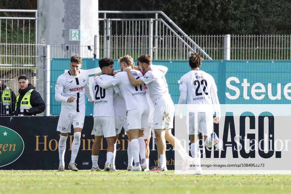 KOELN, GERMANY - OCTOBER 24, 2026:Fabian Wessing (SC Verl, 18) celebrates his goal making it 0–1 together with his teammates during the 3rd division match on gameday 11 between Viktoria Koeln vs. SC verl at the Sportpark Hoehenberg on October 24, 2026 in Koeln, Germany. DFL REGULATIONS PROHIBIT ANY USE OF PHOTOGRAPHS AS IMAGE SEQUENCES AND OR QUASI-VIDEO. Nordrhein-Westfalen Germany