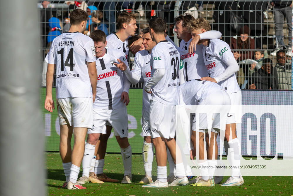 The Verl players celebrate the goal that made it 1–0 in the FC Viktoria Köln vs. SC Verl match, soccer, 3. Liga, Matchday 11, 2026–2027 season, October 24, 2026. DFL and DFB regulations prohibit any use of photographs as image sequences and or quasi-video. FC Viktoria Cologne vs. SC Verl, soccer, 3. Liga, Matchday 11, 2026–2027 season, October 24, 2026, Cologne