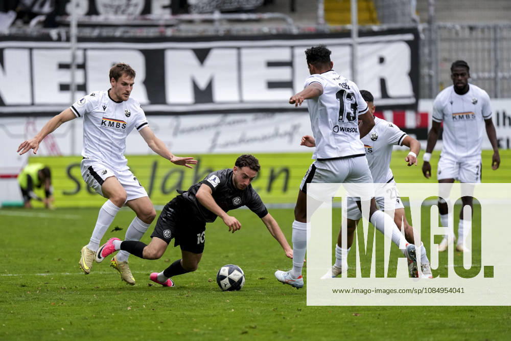 From left: Max Christiansen (SVS), 26; Yunus Emre Kahriman (Aalen), 10; Yannick Osee (SVS), 13; Seyhan Yigit (SVS), 22; Kwabe Schulz SVS, 2, tackle, game action, duel, tackle, tackling, dynamic, action, 24 10 2026, Sandhausen, Germany, soccer, Regionalliga Südwest, SV Sandhausen vs. VfR Aalen