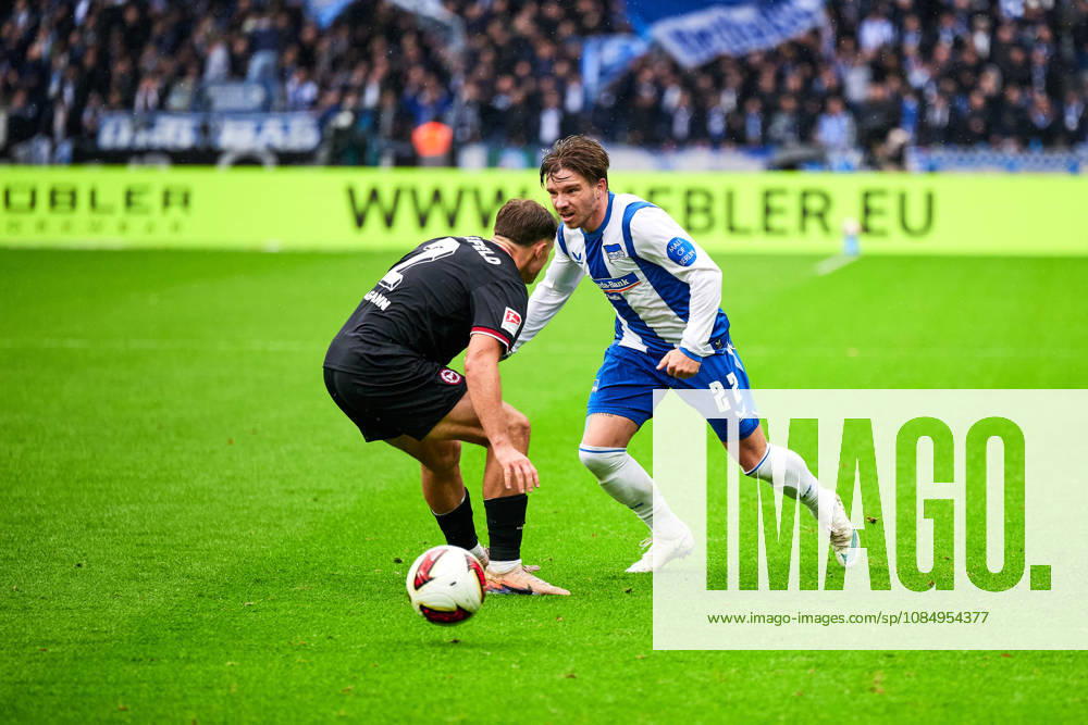 Mads Pedersen, Hertha BSC, 22, Felix Hagmann, Arminia Bielefeld, 02, GER, Hertha BSC vs. Arminia Bielefeld, 2. Bundesliga, 2026–27 season, Matchday 9, October 24, 2026 DFL regulations prohibit any use of photographs as image sequences and or quasi-video GER, Hertha BSC vs. Arminia Bielefeld, 2. Bundesliga, 2026–27 season, Matchday 9, October 24, 2026, Berlin