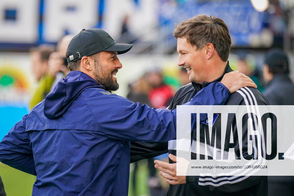 German Soccer Bundesliga 2026–2027, Matchday 7: SC Paderborn vs. Hamburger SV at Home Deluxe Arena in Paderborn; Ralf Kettemann, Paderborn coach, and Merlin Polzin, Hamburger SV coach