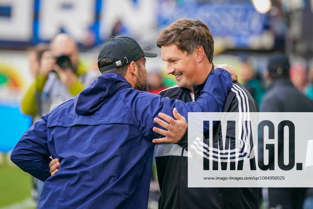 German Soccer Bundesliga 2026–2027, Matchday 7: SC Paderborn vs. Hamburger SV at Home Deluxe Arena in Paderborn; Ralf Kettemann, Paderborn coach, and Merlin Polzin, Hamburger SV coach