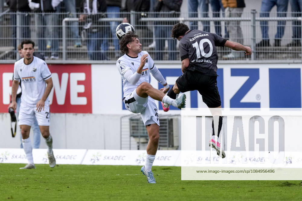 From left: Florian Engelhardt (SVS), 12, Yunus Emre Kahriman (Aalen), 10, heading the ball, header duel, game scene, aerial duel, action, October 24, 2026, Sandhausen, Germany, soccer, Regionalliga Südwest, SV Sandhausen vs. VfR Aalen