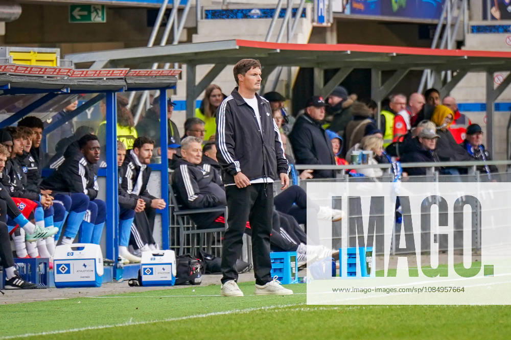 German Soccer Bundesliga 2026–2027, Matchday 7: SC Paderborn vs. Hamburger SV at Home Deluxe Arena in Paderborn; Merlin Polzin, Coach, Hamburger SV
