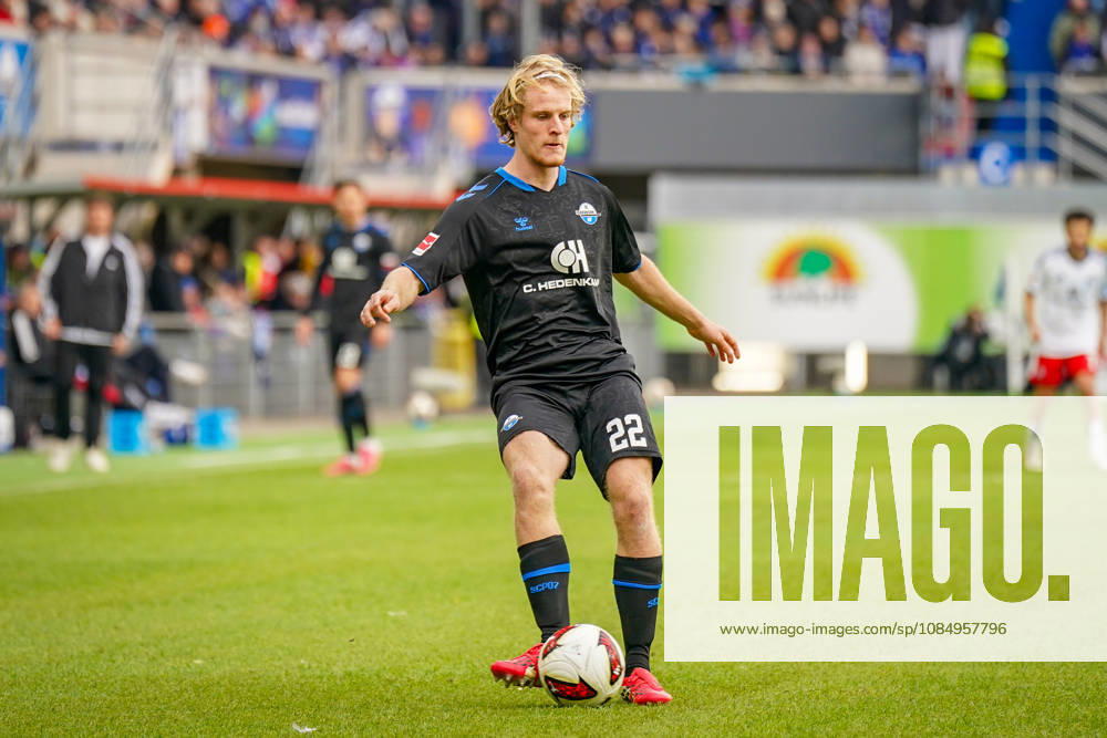 German Soccer Bundesliga 2026–2027, Matchday 7: SC Paderborn vs. Hamburger SV at Home Deluxe Arena, Paderborn; Mattes Hansen, Paderborn 22, in action