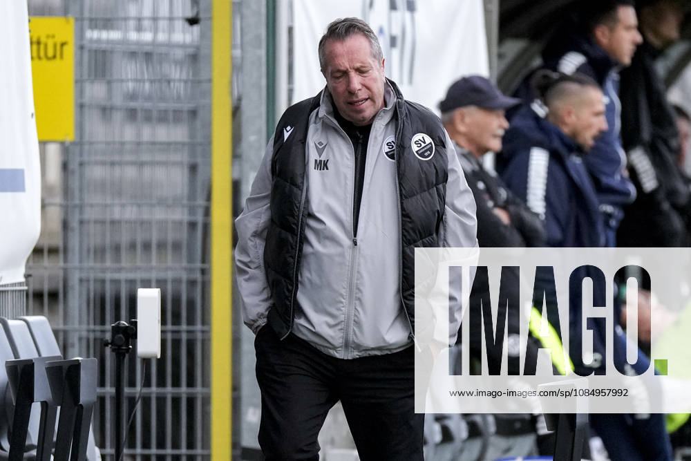 Markus Kauczinski, Coach, Head Coach, SVS, single frame, single photo, in action, looking disappointed, disappointment, frustration, pessimistic, October 24, 2026, Sandhausen, Germany, soccer, Regionalliga Southwest, SV Sandhausen vs. VfR Aalen