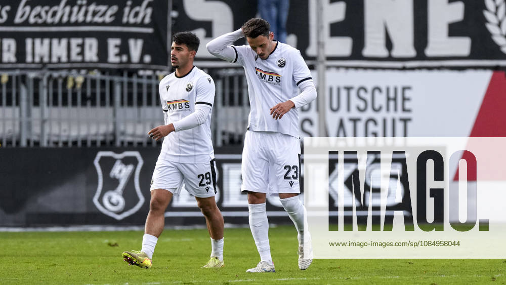 From left: Tasos Leonidis (SVS), 29, Teoman Akmestanli (SVS), 23, disappointed by the loss, disappointment after the final whistle, highlight, losers, lost, frustration, disappointed, pessimistic, October 24, 2026, Sandhausen, Germany, soccer, Regionalliga Southwest, SV Sandhausen vs. VfR Aalen