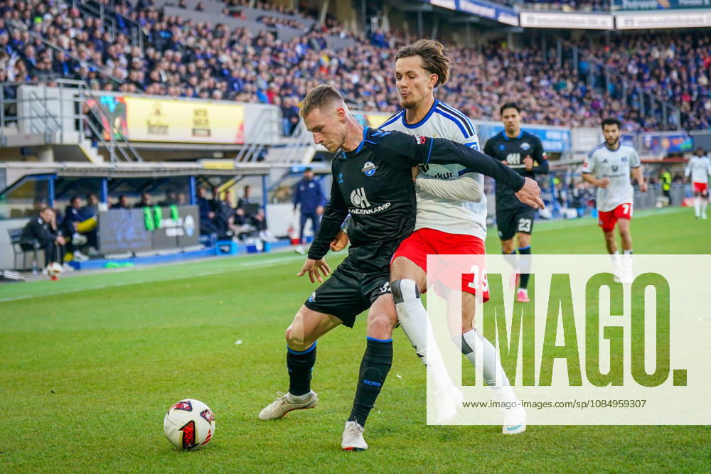 German Soccer Bundesliga 2026–2027, Matchday 7: SC Paderborn vs. Hamburger SV at Home Deluxe Arena, Paderborn. Santiago Castaneda (Paderborn) and Otto Stange (Hamburger SV) in a tackle, 19.