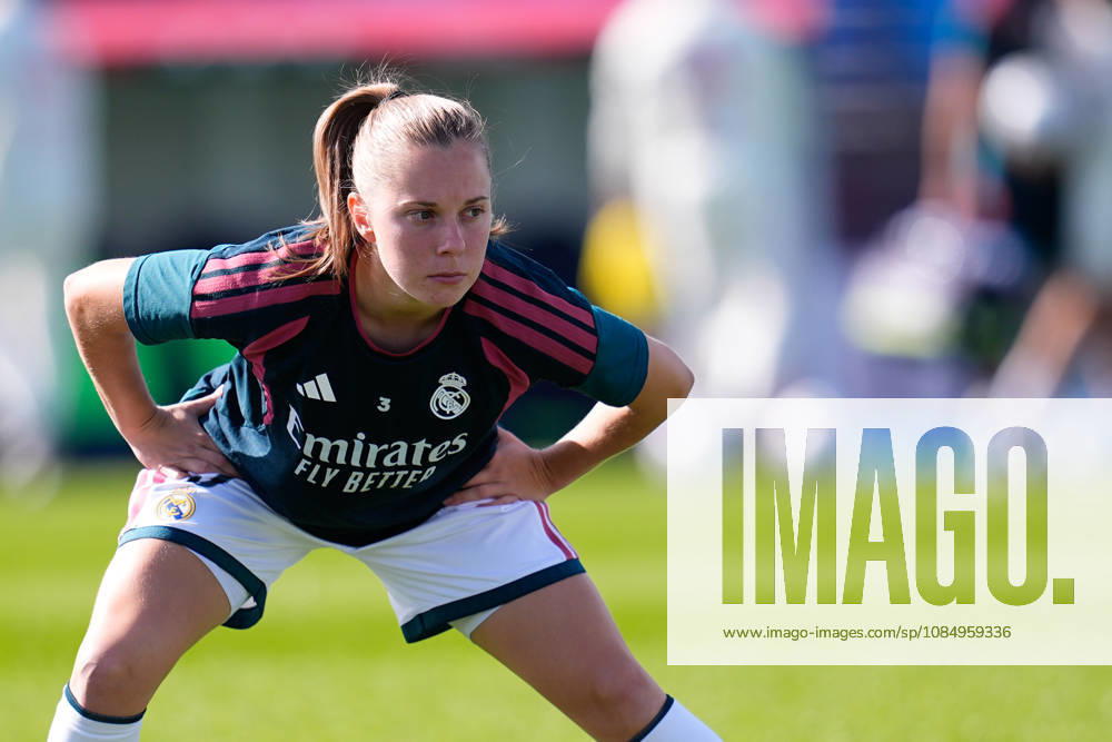 Janou Johanna Theodora Levels of Real Madrid CF warms up during the Spanish Women League, Liga F, football match between Real Madrid and CD Costa de Adeje Tenerife at Alfredo Di Stefano stadium on October 24, 2026, in Valdebebas, Madrid, Spain. Valdebebas Spain - ZUMAa181 20261024_zaa_a181_154