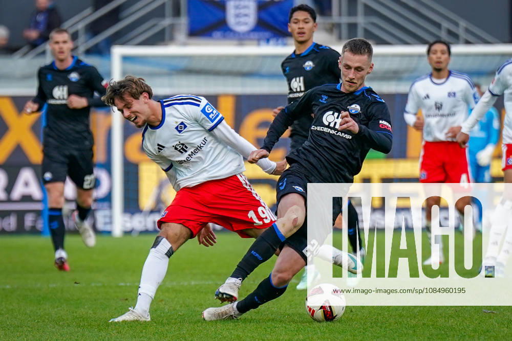 German Soccer Bundesliga 2026–2027, Matchday 7: SC Paderborn vs. Hamburger SV at Home Deluxe Arena, Paderborn. Tjark Scheller (Paderborn) and Otto Stange (Hamburger SV), No. 19, in a tackle.