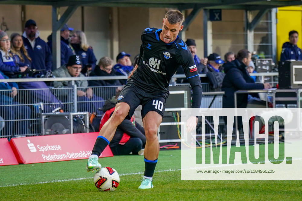 German Soccer Bundesliga 2026–2027, Matchday 7: SC Paderborn vs. Hamburger SV at Home Deluxe Arena, Paderborn. Gabriel Vidovic (Paderborn 40). Gabriel VidoviÄ‡ with the ball; facial expressions; emotion