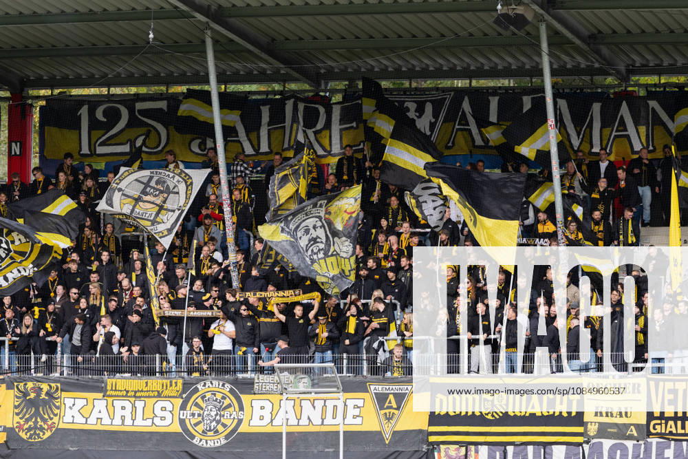 Soccer 3rd Division, VfB Stuttgart U23 vs. Alemannia Aachen, from left: Alemannia Aachen fans in Großaspach