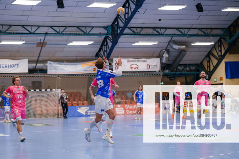 2nd Handball Bundesliga, Matchday 9: Dessau Roßlauer HV 06 vs. SC DHfK Leipzig; Yannick Marcos Pust (Dessau Roßlauer HV 06), 98 catches the pass on October 24, 2026, at the Anhalt Arena, Dessau-Roßlau, Saxony-Anhalt, Dessau-Roßlau, Anhalt Arena, Saxony-Anhalt, Germany