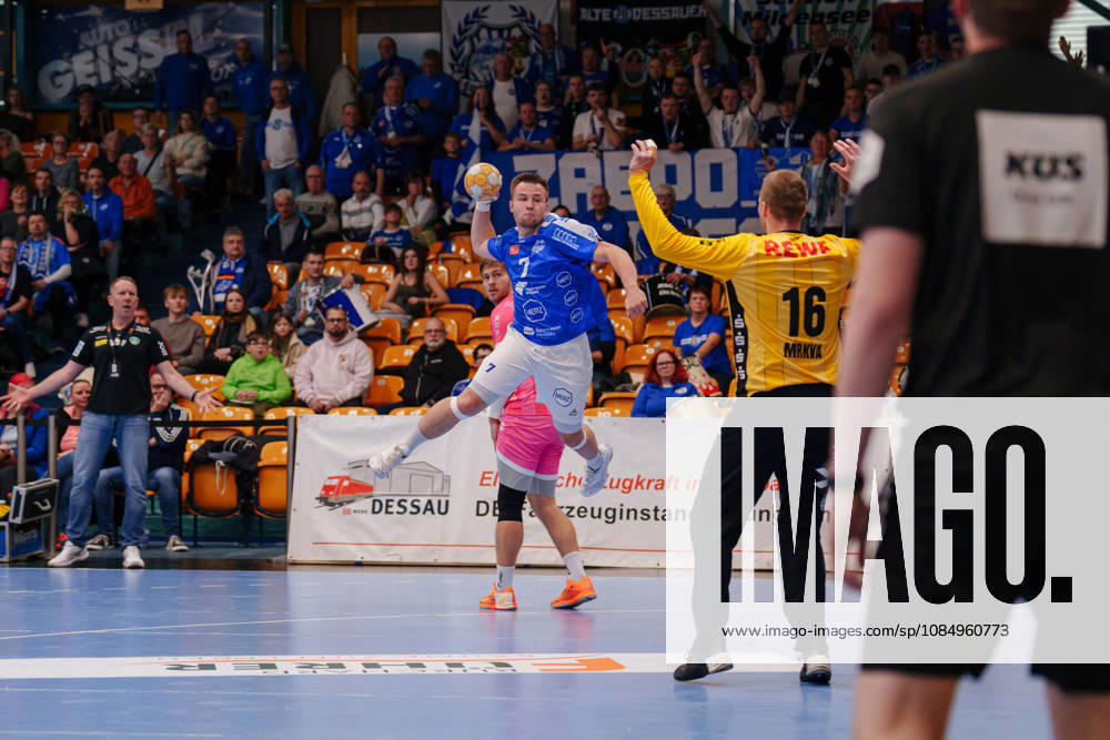 German Handball Bundesliga, Matchday 9: Dessau Roßlauer HV 06 vs. SC DHfK Leipzig; Carl Phillip Haake of Dessau Roßlauer HV 06 takes a jump shot on October 24, 2026, at the Anhalt Arena, Dessau-Roßlau, Saxony-Anhalt; Dessau-Roßlau, Anhalt Arena, Saxony-Anhalt, Germany