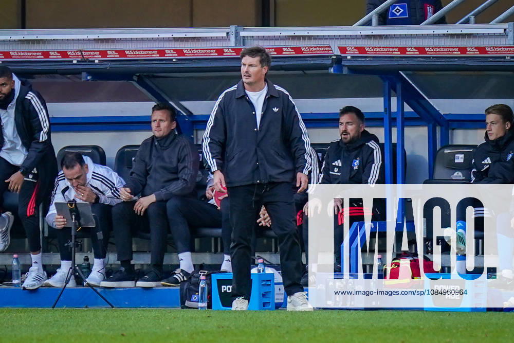 German Soccer Bundesliga 2026–2027, Matchday 7: SC Paderborn vs. Hamburger SV at Home Deluxe Arena in Paderborn; Merlin Polzin, Coach, Hamburger SV